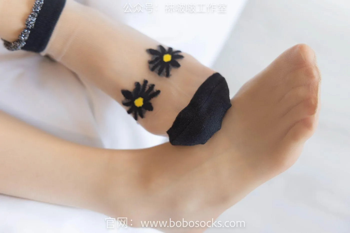 [BoBoSocks袜啵啵]NO.097 稚予-板鞋、玻璃丝短袜、肉丝 [140P]插图9